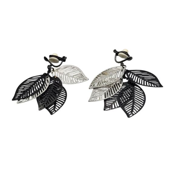 Clip On Earrings Vintage Leaf Dangle Silver Tone Multi Layer Costume SKU2375 - Picture 4 of 5